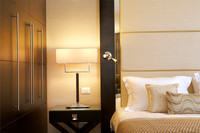 EXECUTIVE SUITE BEDSIDE