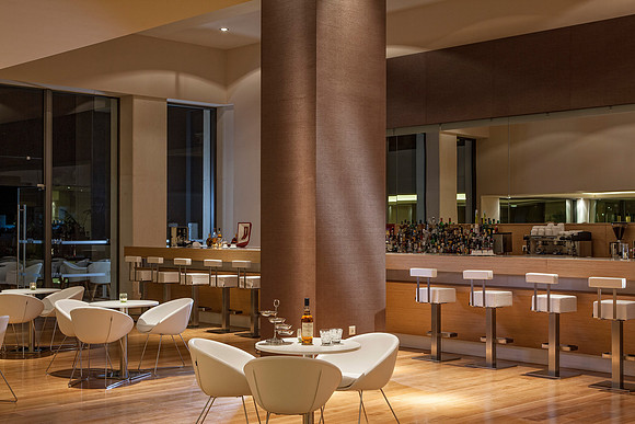 "Le Bar" Main Bar
