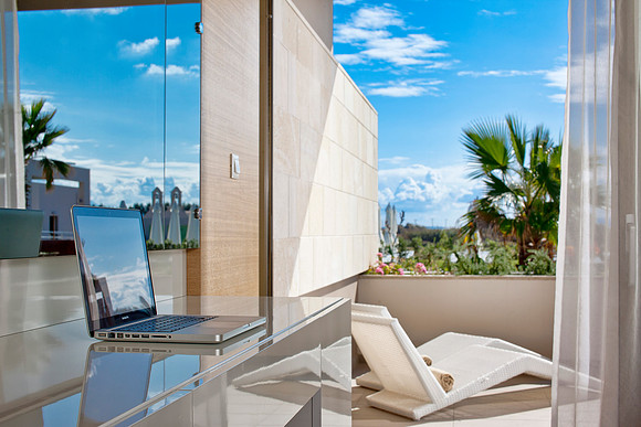 Deluxe Room  Sharing Pool