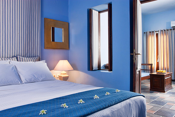 Cosmopolitan Suite 02