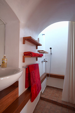 House Nicoletta Oia - A