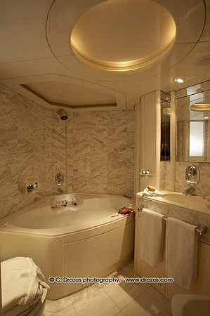 Serena-Bathroom1