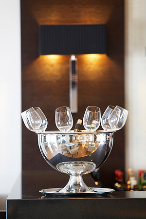 WINE BOWL DISPLAY