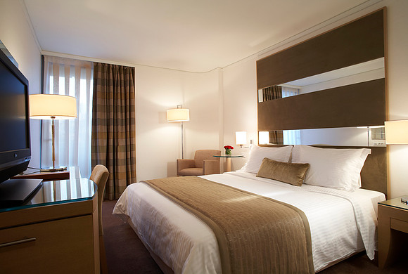 DELUXE ROOM 1