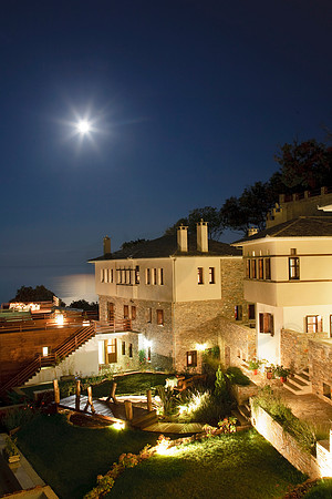 Exterior NIghtview