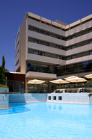 MORNING POOL