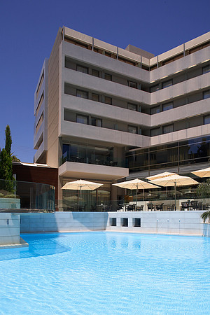 MORNING POOL