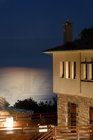 Exterior NIghtview