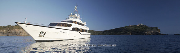 Serena-Bow-next-to-Poseidon