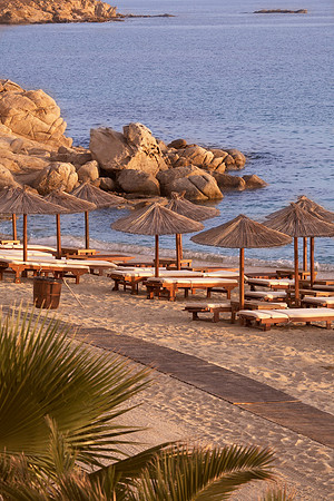 Platis Yialos Beach