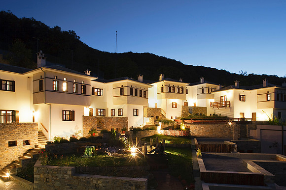 Exterior NIghtview