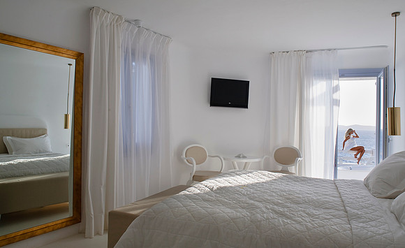 Junior Suite with outdoor Jacuzzi