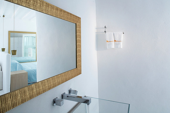 Deluxe Suite Detail