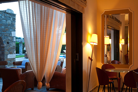 Selini Bar