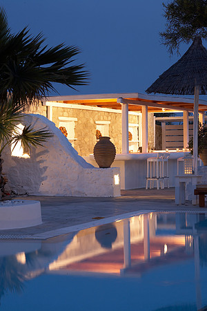 Pool Bar